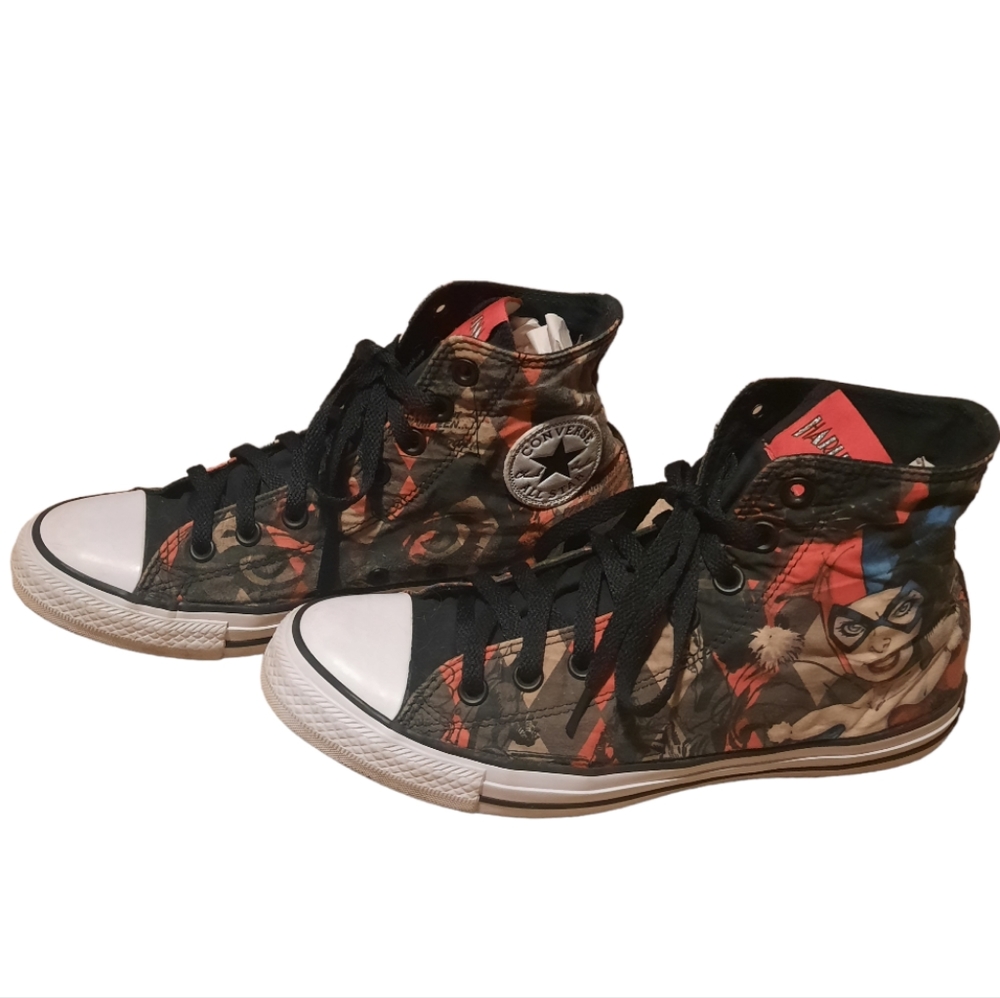 Harley Quinn Converse shoes